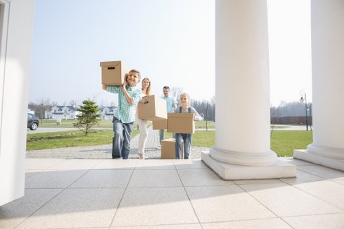 Household removals support for a Brixton flat move